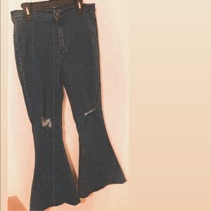 FLARE JEANS
